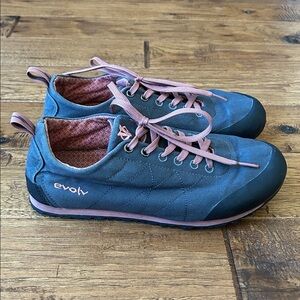 Evolv Cruzer Psyche Climbing Approach Shoes Lightweight Canvas Gray Size 6.5